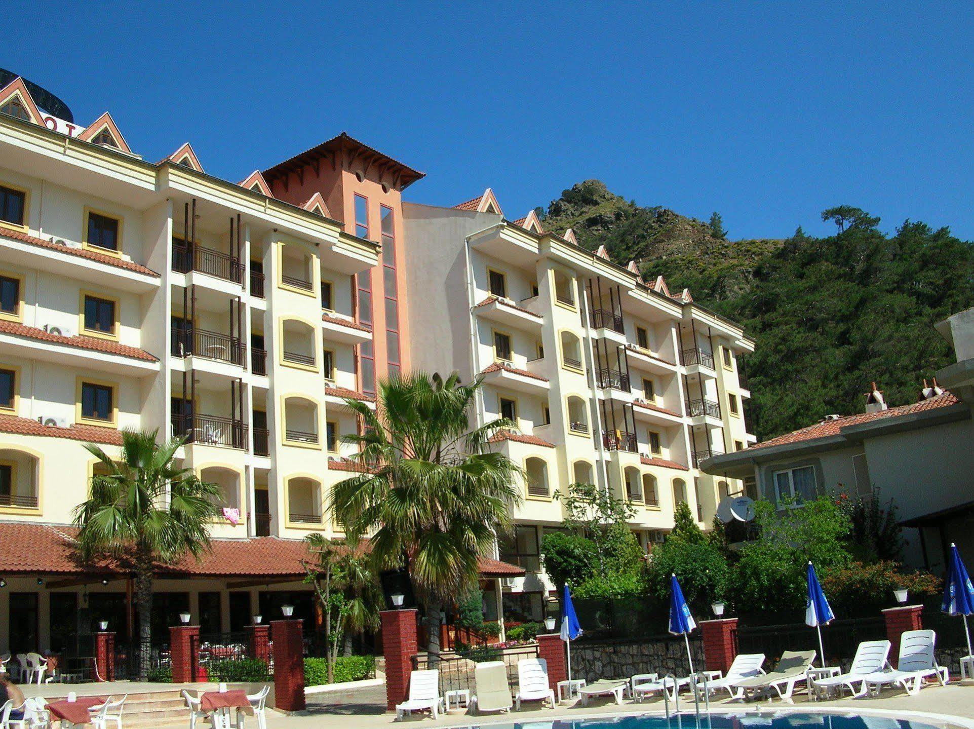 Club Seray Forest Мармарис Екстериор снимка